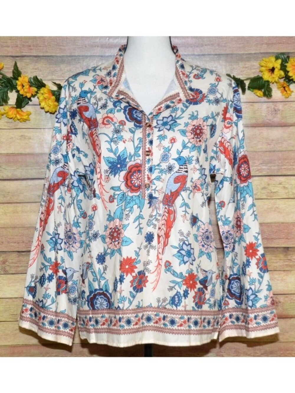 NWT Women M Tunic Blouse Shirt Colorful Peacock Print Loose Button Up Collarless